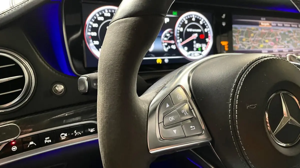 AMG 63 4Matic Lang 585 PK PANO Keram Burm H-End Carbon Night Vis