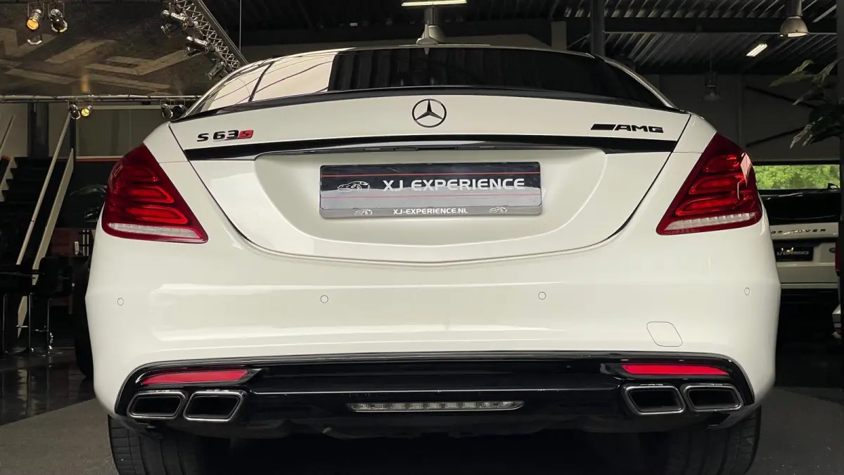 AMG 63 4Matic Lang 585 PK PANO Keram Burm H-End Carbon Night Vis