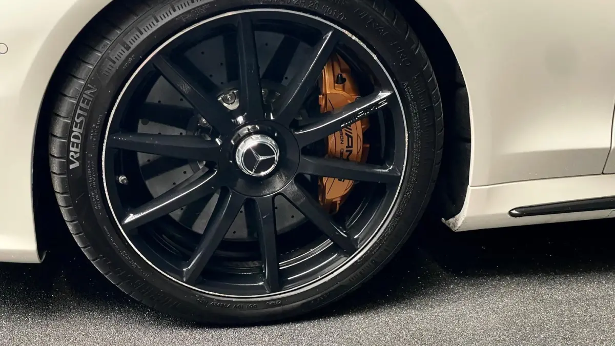 AMG 63 4Matic Lang 585 PK PANO Keram Burm H-End Carbon Night Vis