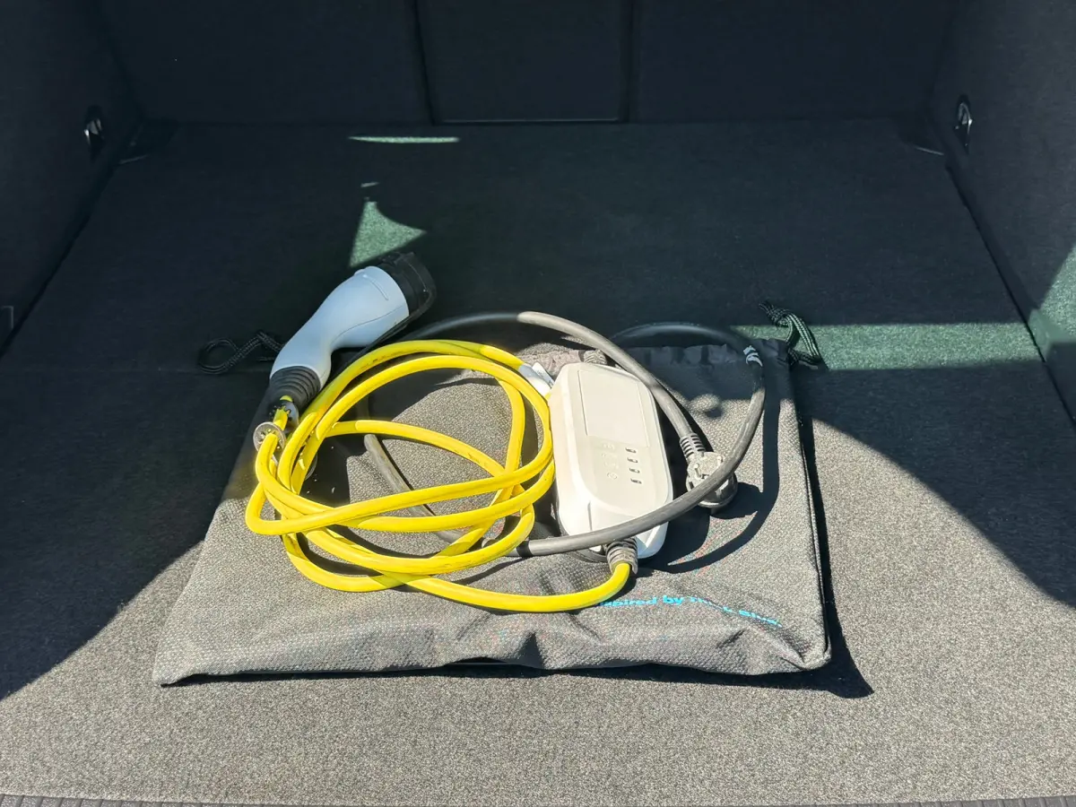 1.4 TSI PHEV * Head-up * Panoramadak *