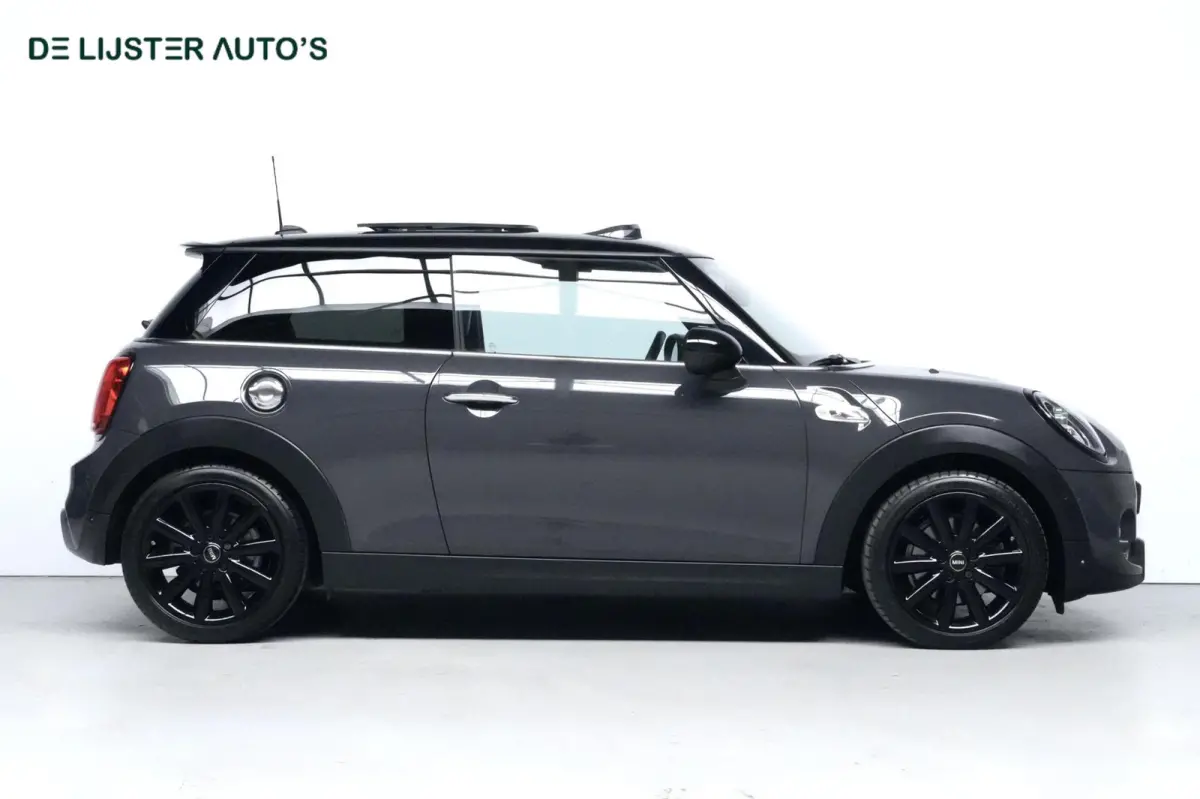 Mini 2.0 S Chili Automaat 192 PK | Pano-dak | CarPlay | Cruise | Leder + Verwarmd | Camera | Pdc | Led | Harman/Kardon |
