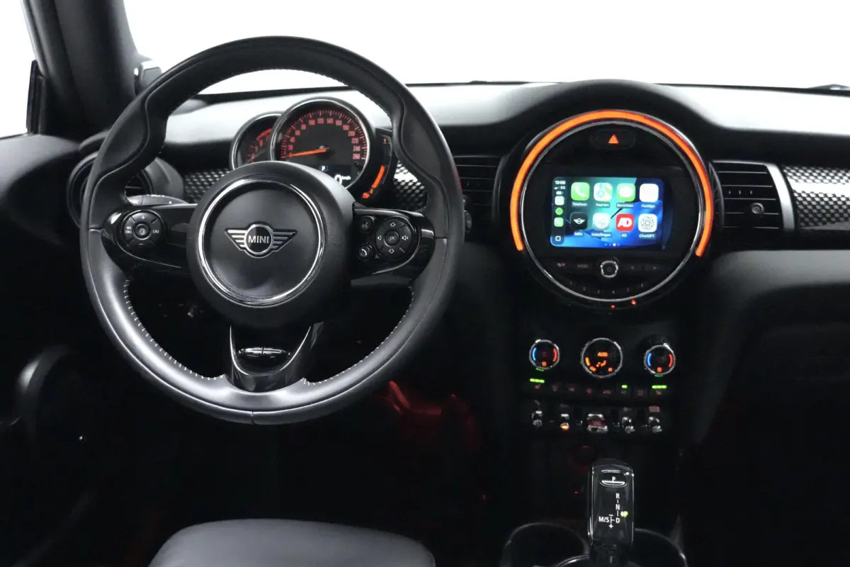 Mini 2.0 S Chili Automaat 192 PK | Pano-dak | CarPlay | Cruise | Leder + Verwarmd | Camera | Pdc | Led | Harman/Kardon |