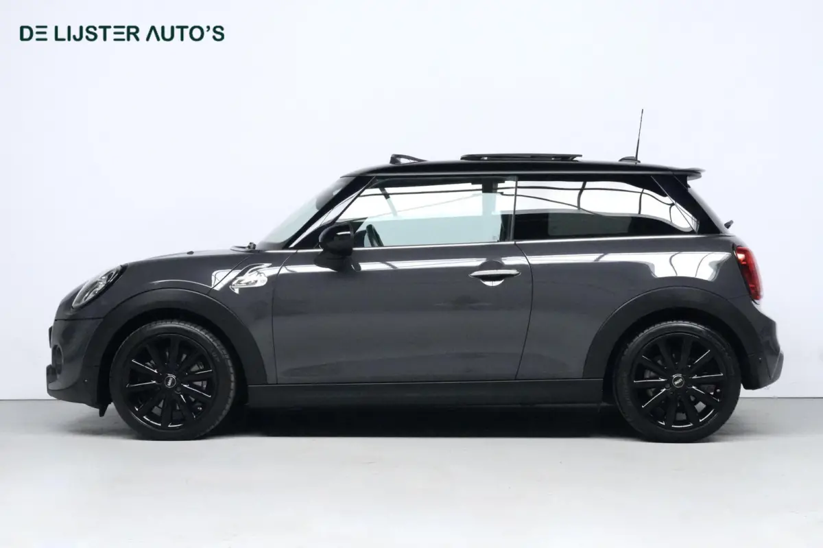 Mini 2.0 S Chili Automaat 192 PK | Pano-dak | CarPlay | Cruise | Leder + Verwarmd | Camera | Pdc | Led | Harman/Kardon |