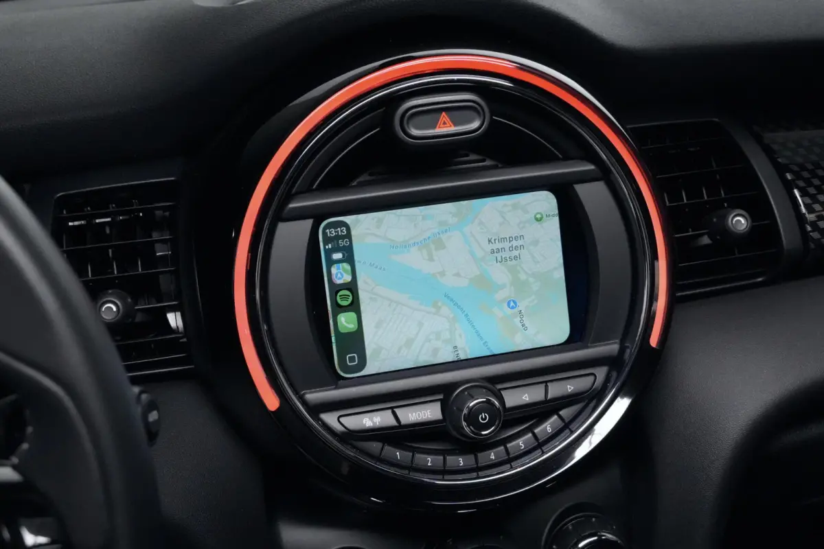 Mini 2.0 S Chili Automaat 192 PK | Pano-dak | CarPlay | Cruise | Leder + Verwarmd | Camera | Pdc | Led | Harman/Kardon |