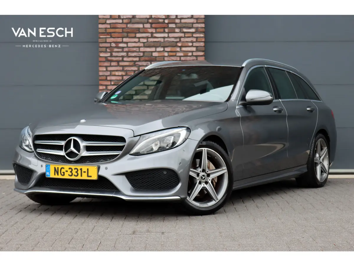 180 AMG Sport Edition | Dealer onderhouden | Zonnerollo's | Navigatie | Stoelverwarming | Leder | Cruise Control |