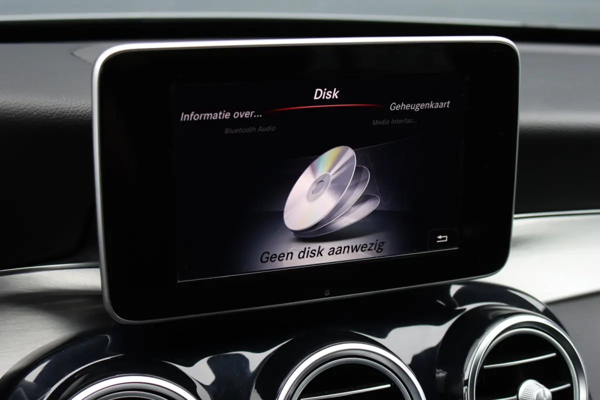 180 AMG Sport Edition | Dealer onderhouden | Zonnerollo's | Navigatie | Stoelverwarming | Leder | Cruise Control |