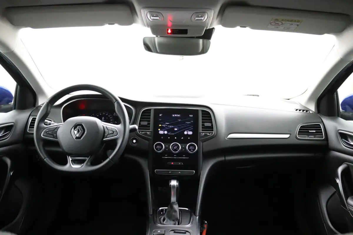 1.3 TCe Intens*ECC*HAAK*CRUISE*CAM*LED*NAVI*