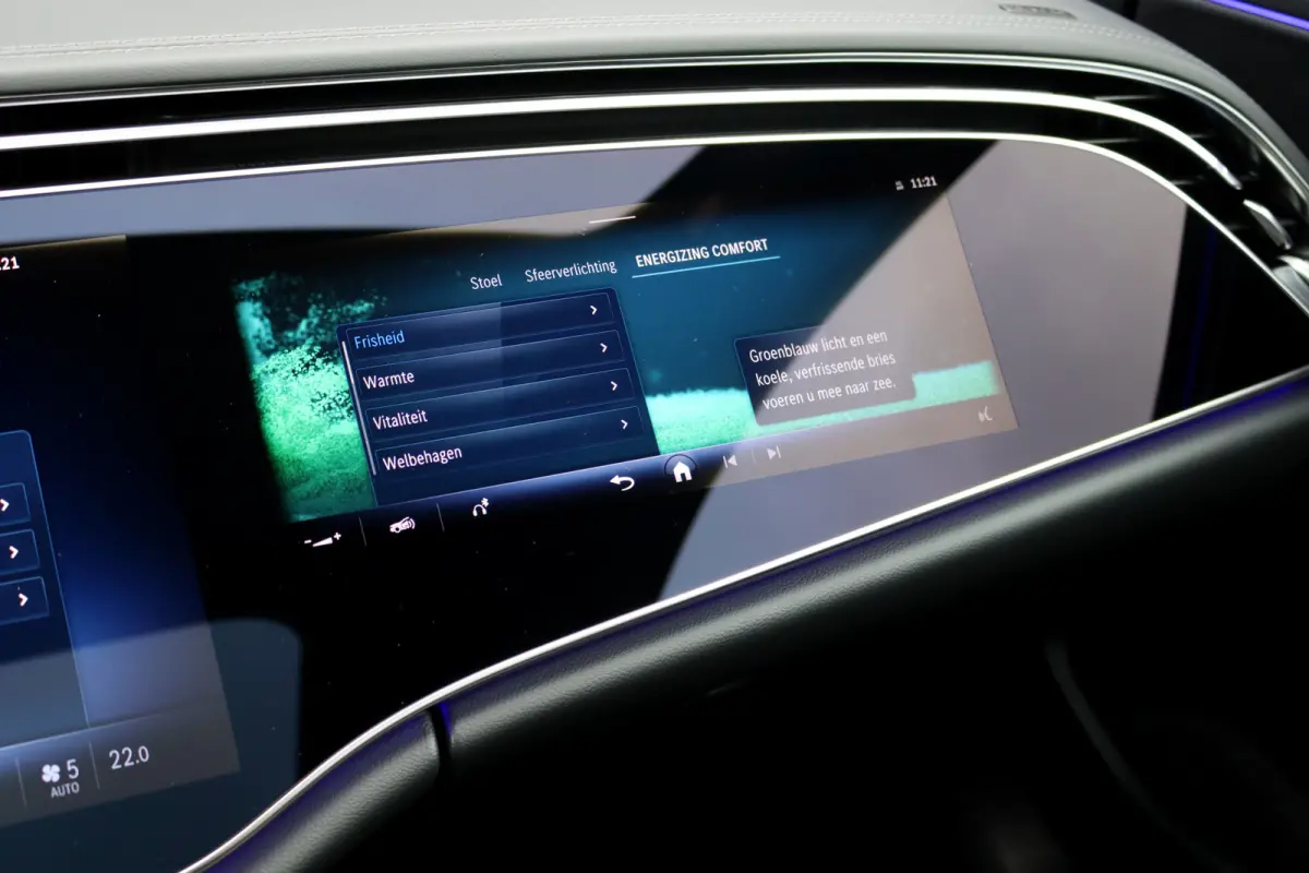 400 e 4MATIC AMG Line | Luchtvering | Achterasbesturing | Hyperscreen | Distronic+ | Trekhaak | Digital Light | HUD | Burmester | Achterbank Verwarmd |3D-Display |