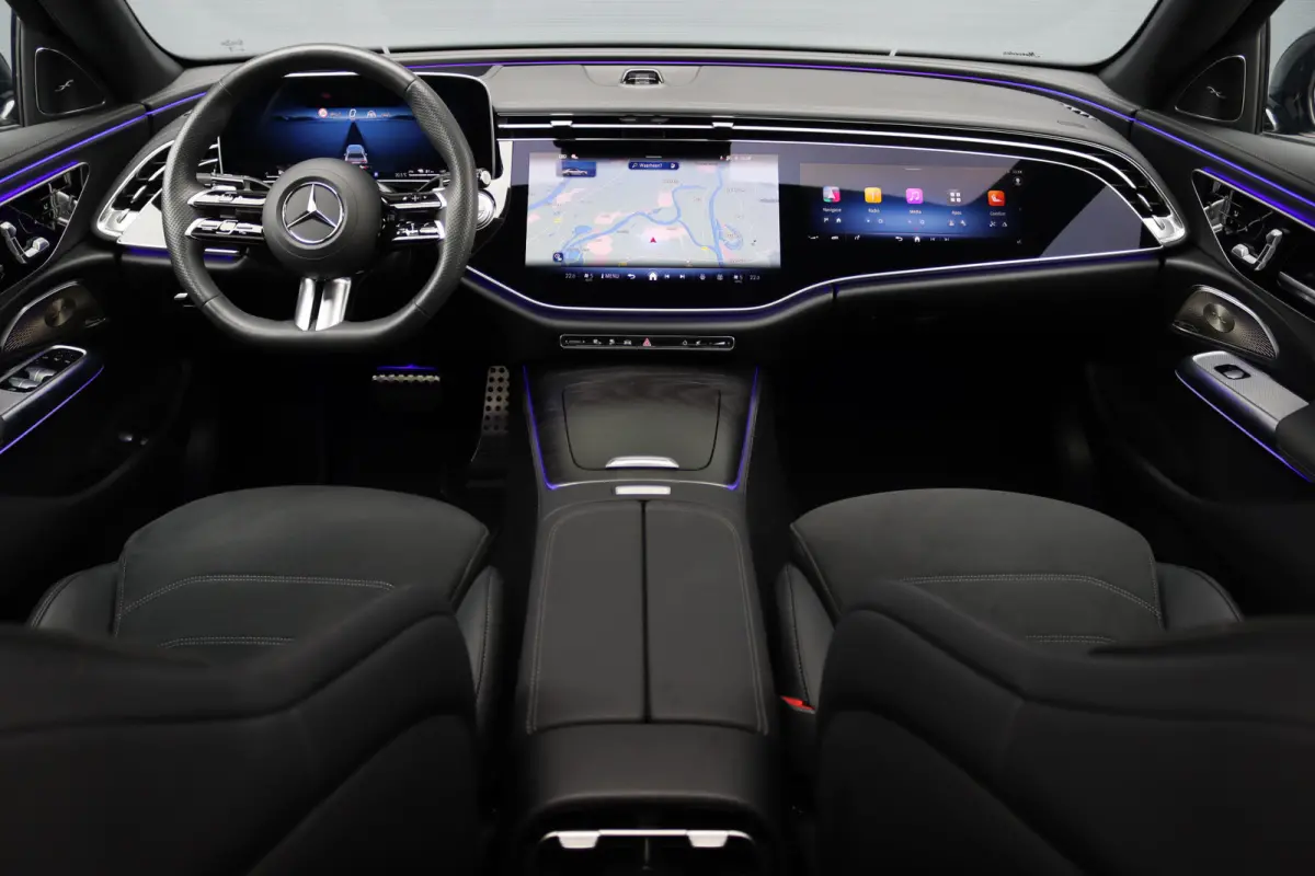 400 e 4MATIC AMG Line | Luchtvering | Achterasbesturing | Hyperscreen | Distronic+ | Trekhaak | Digital Light | HUD | Burmester | Achterbank Verwarmd |3D-Display |