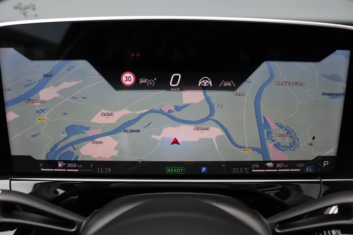 400 e 4MATIC AMG Line | Luchtvering | Achterasbesturing | Hyperscreen | Distronic+ | Trekhaak | Digital Light | HUD | Burmester | Achterbank Verwarmd |3D-Display |