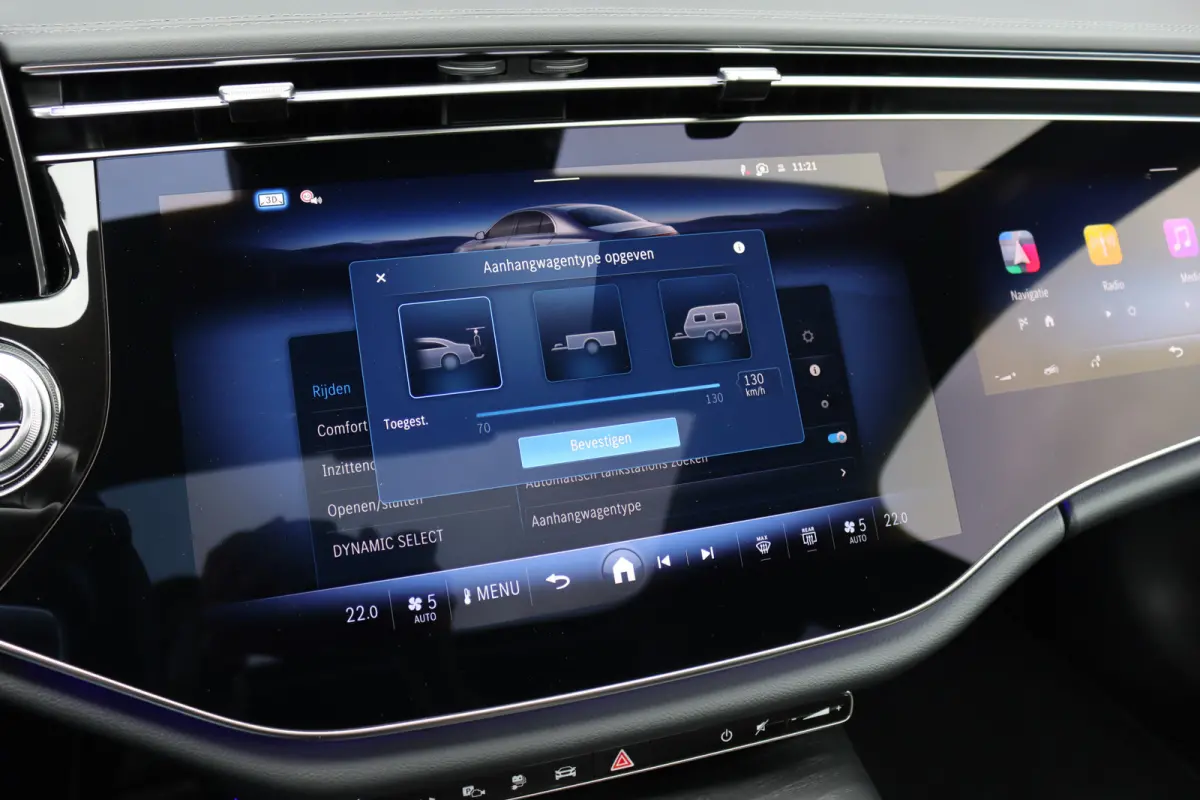 400 e 4MATIC AMG Line | Luchtvering | Achterasbesturing | Hyperscreen | Distronic+ | Trekhaak | Digital Light | HUD | Burmester | Achterbank Verwarmd |3D-Display |