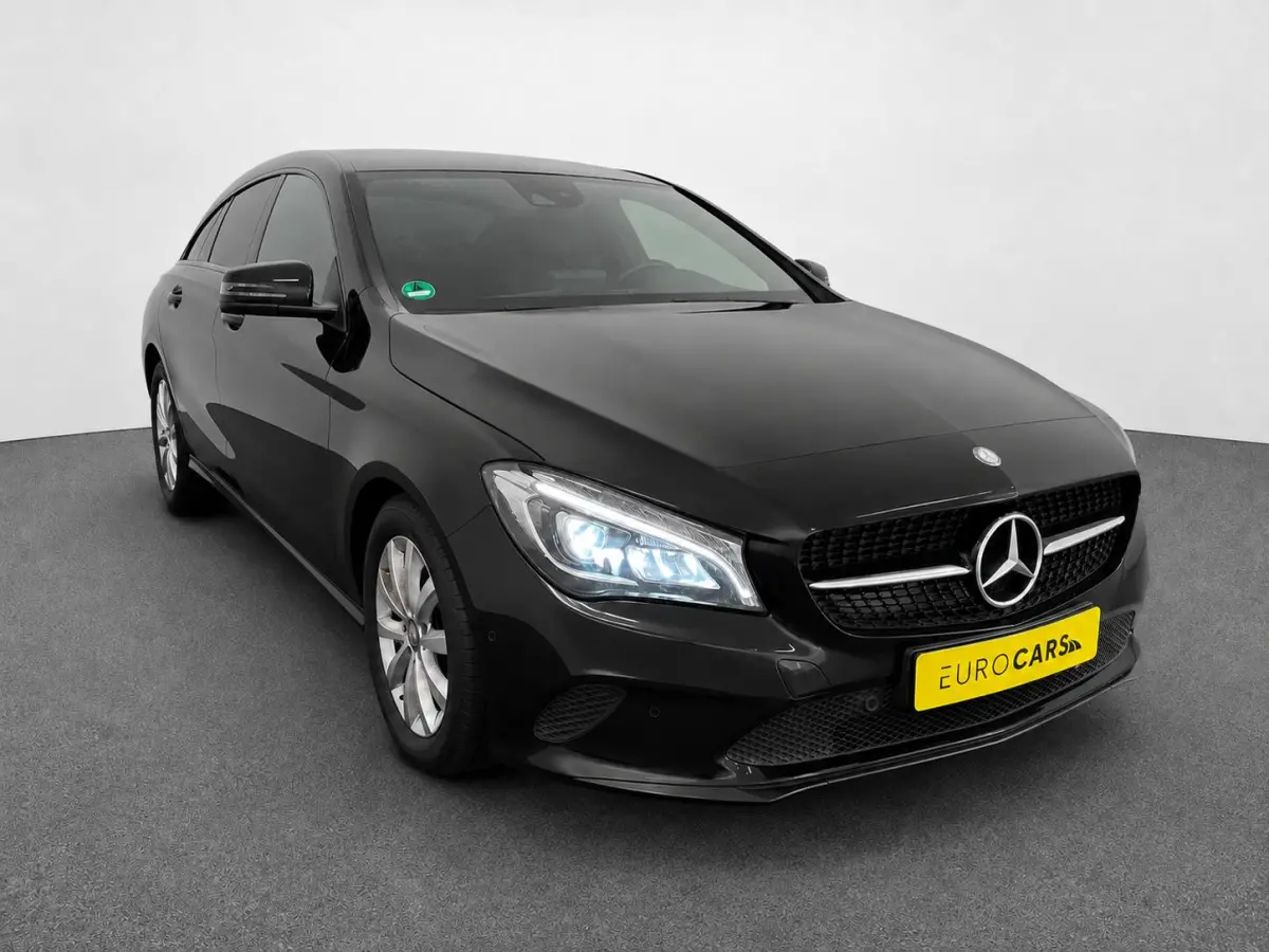 180 Urban 7G-DCT Navigatie Apple Carplay/Android Auto Camera Parkeerhulp Cruise Control Stoelverwarming Full Led Climate Control Lichtmetalen velgen
