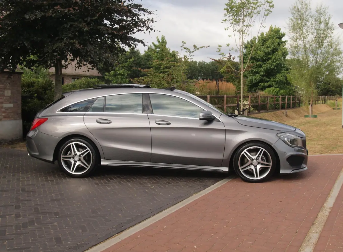 180 Ambition | AMG-Pakket | Panoramadak | Parkeersensoren | Sportstoelen | Cruise Control |