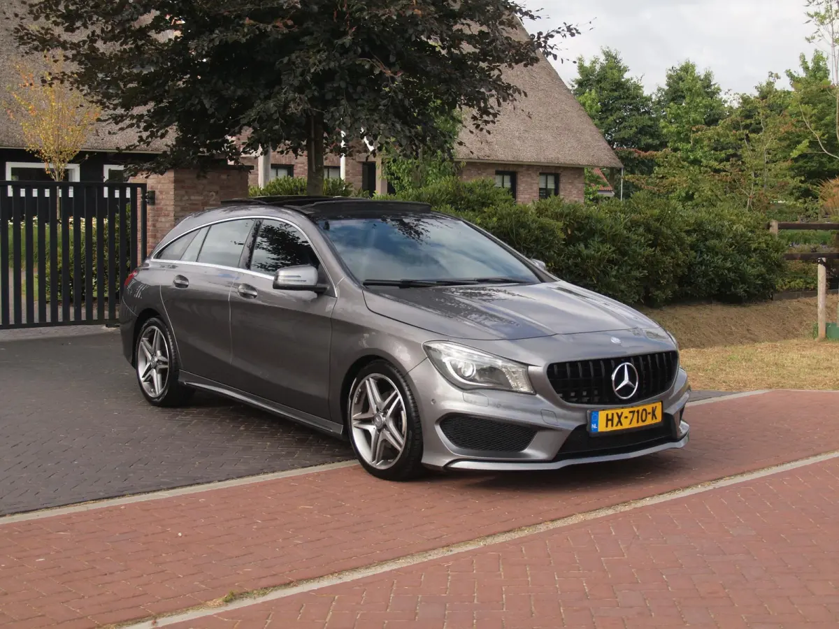 180 Ambition | AMG-Pakket | Panoramadak | Parkeersensoren | Sportstoelen | Cruise Control |