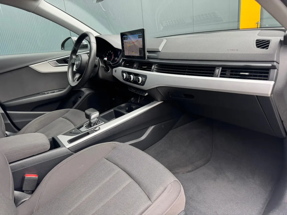35 TFSI * Stoelverwarming * Parkeersensoren * Navigatie *