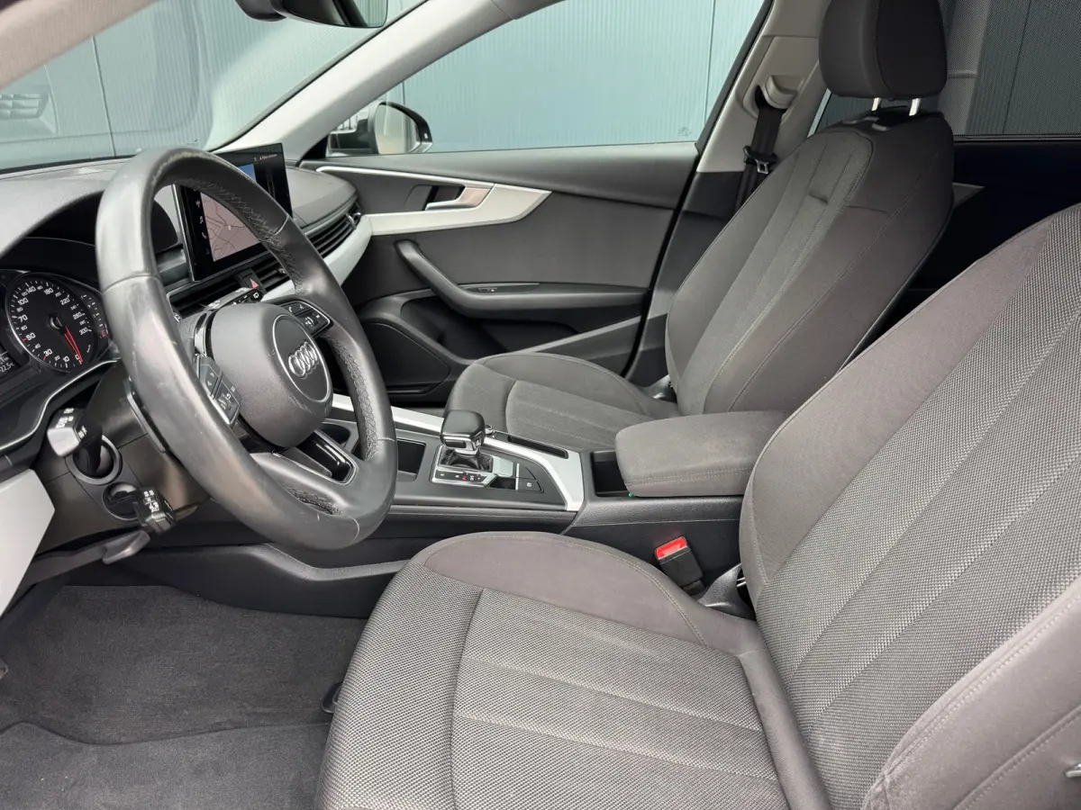 35 TFSI * Stoelverwarming * Parkeersensoren * Navigatie *
