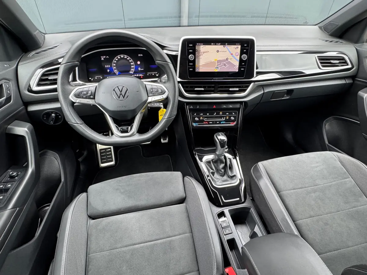 1.5 TSI * R-Line * Trekhaak * Camera achterzijde * Visueel Cockpit *