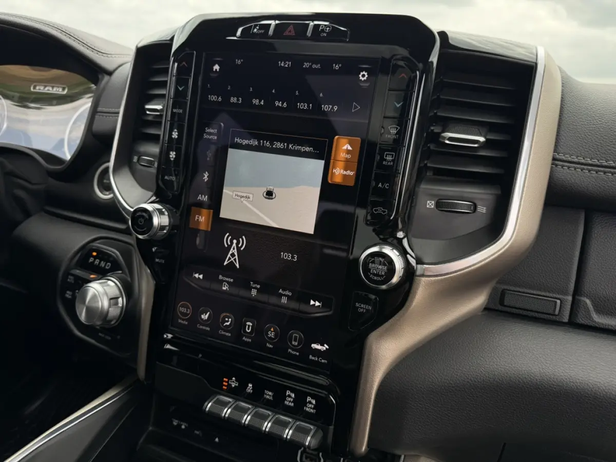 1500 LARAMIE 5.7L V8, 1E EIG, ONDERH HISTORIE, LIMITED WIELEN, PANO, 360, H&K, BLIS, ACC, LUCHTVERING