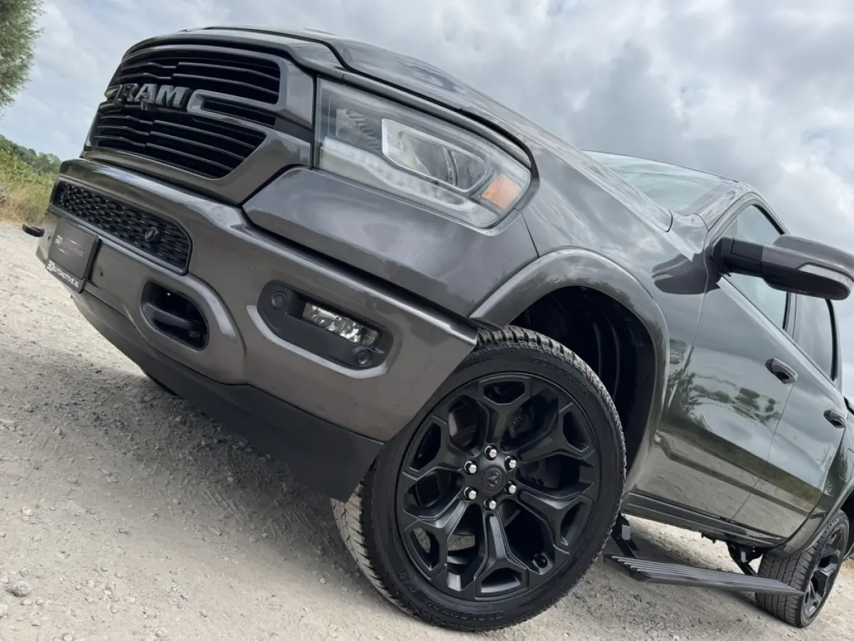 1500 LARAMIE 5.7L V8, 1E EIG, DEALER ONDERH, LIMITED WIELEN, PANO, 360, H&K, BLIS, ACC, LUCHTVERING