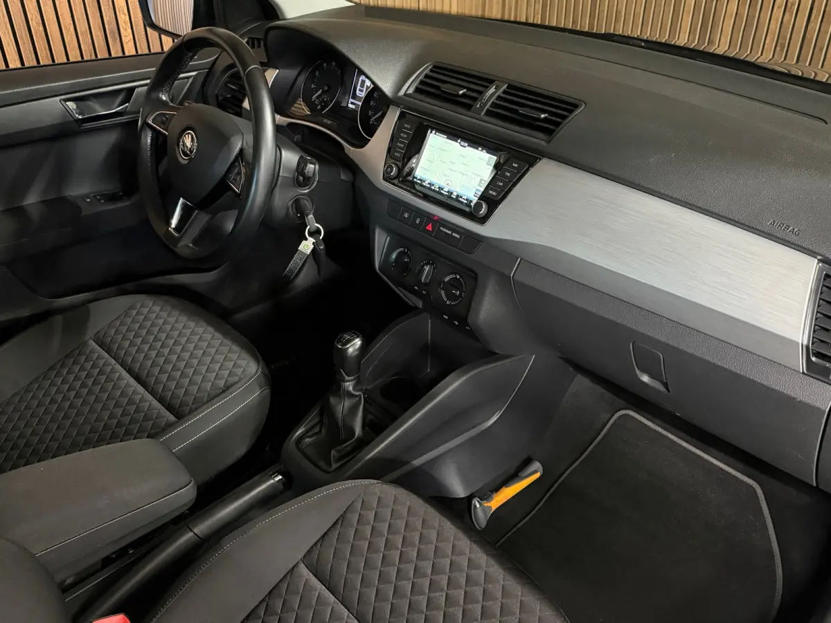 1.0 TSI Drive - Navi - PDC - Cruisecontrol