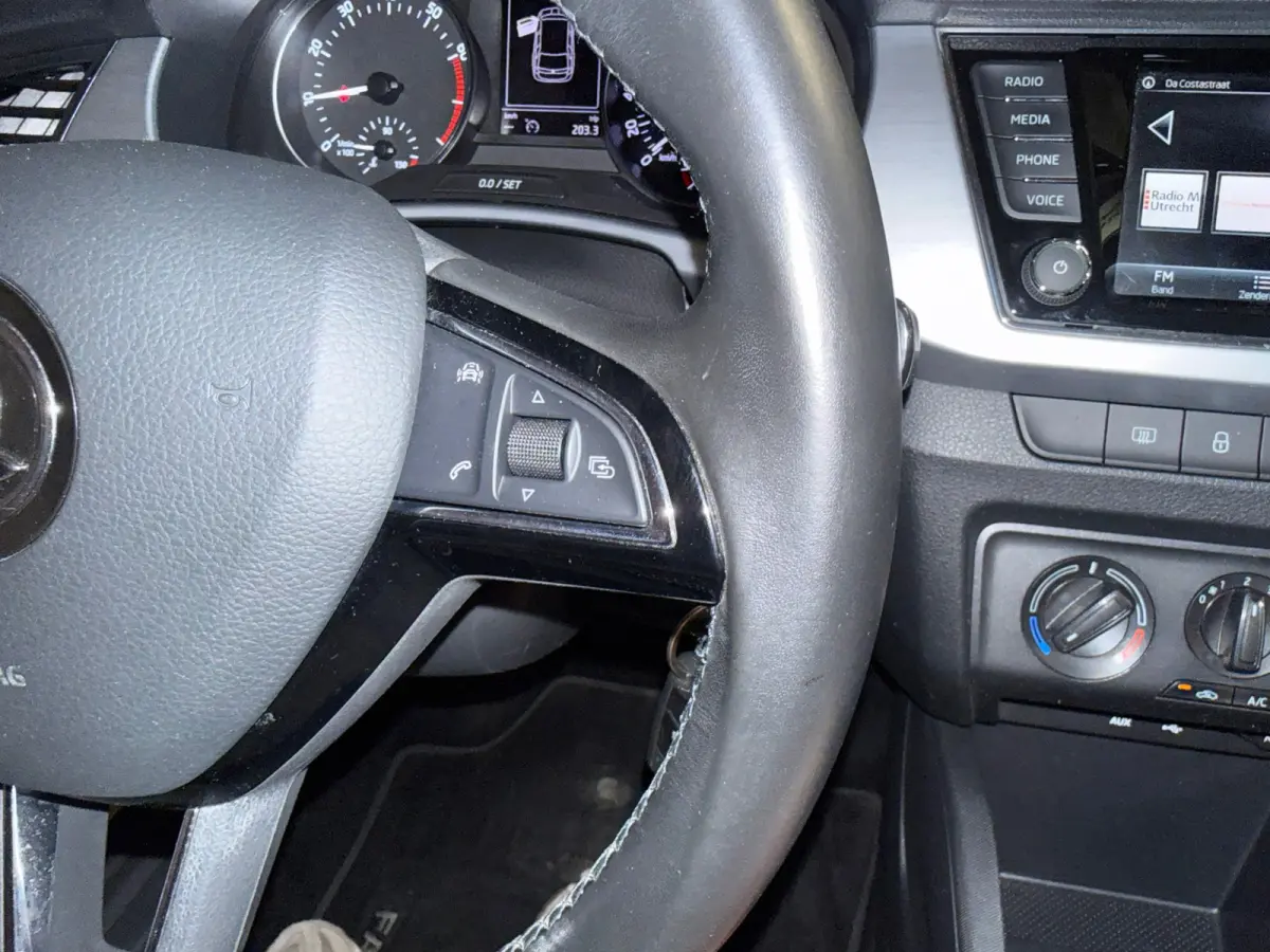1.0 TSI Drive - Navi - PDC - Cruisecontrol