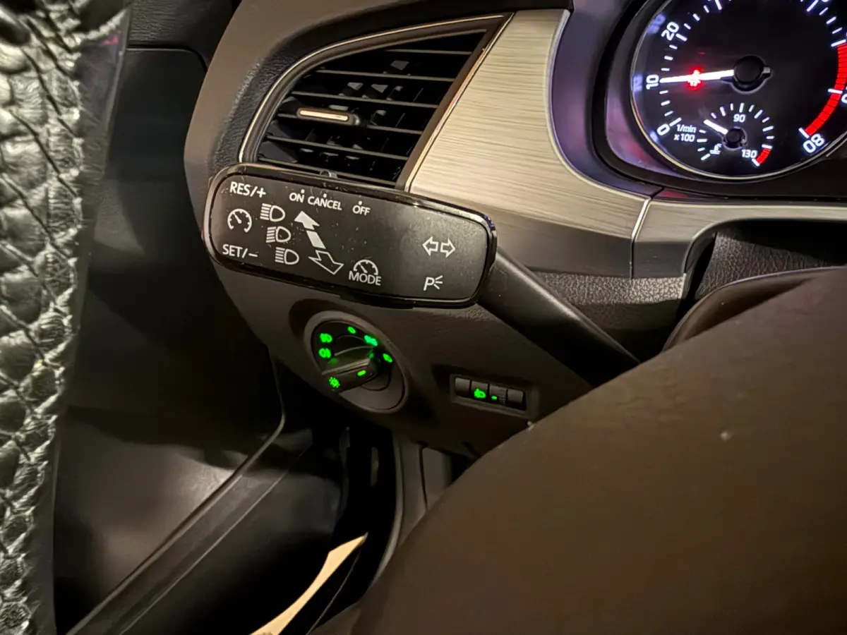 1.0 TSI Drive - Navi - PDC - Cruisecontrol