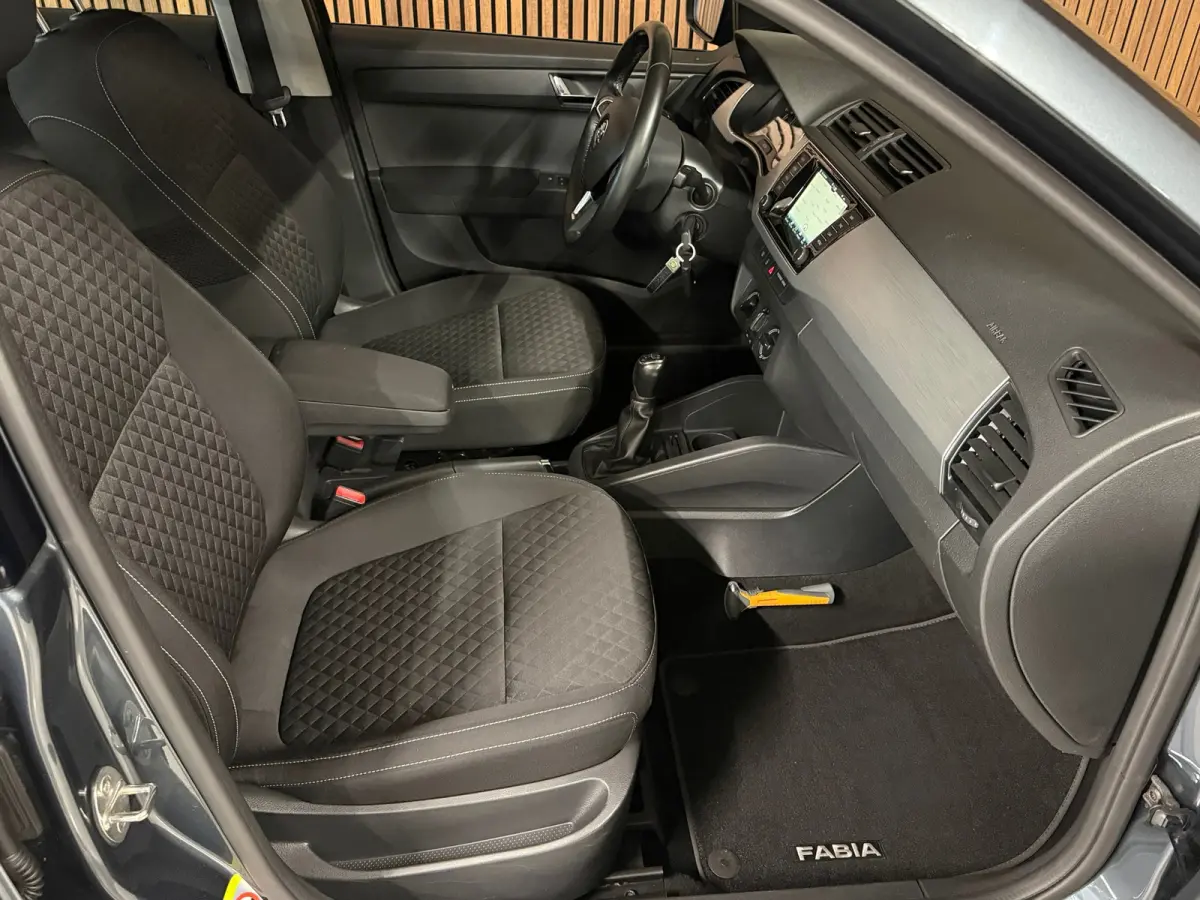 1.0 TSI Drive - Navi - PDC - Cruisecontrol