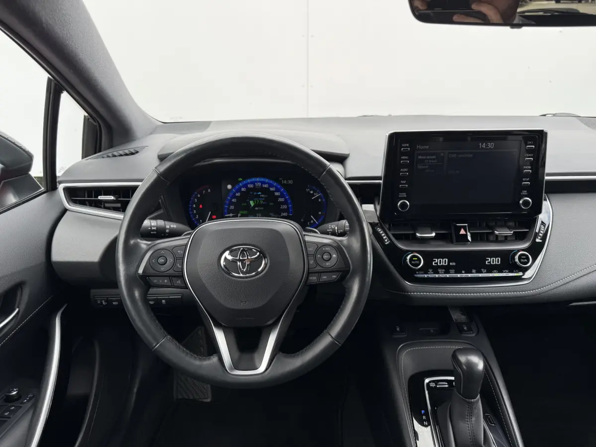 2.0 Hybrid Team D | Trekhaak | ACC | CarPlay | Camera | Keyless | 17 inch