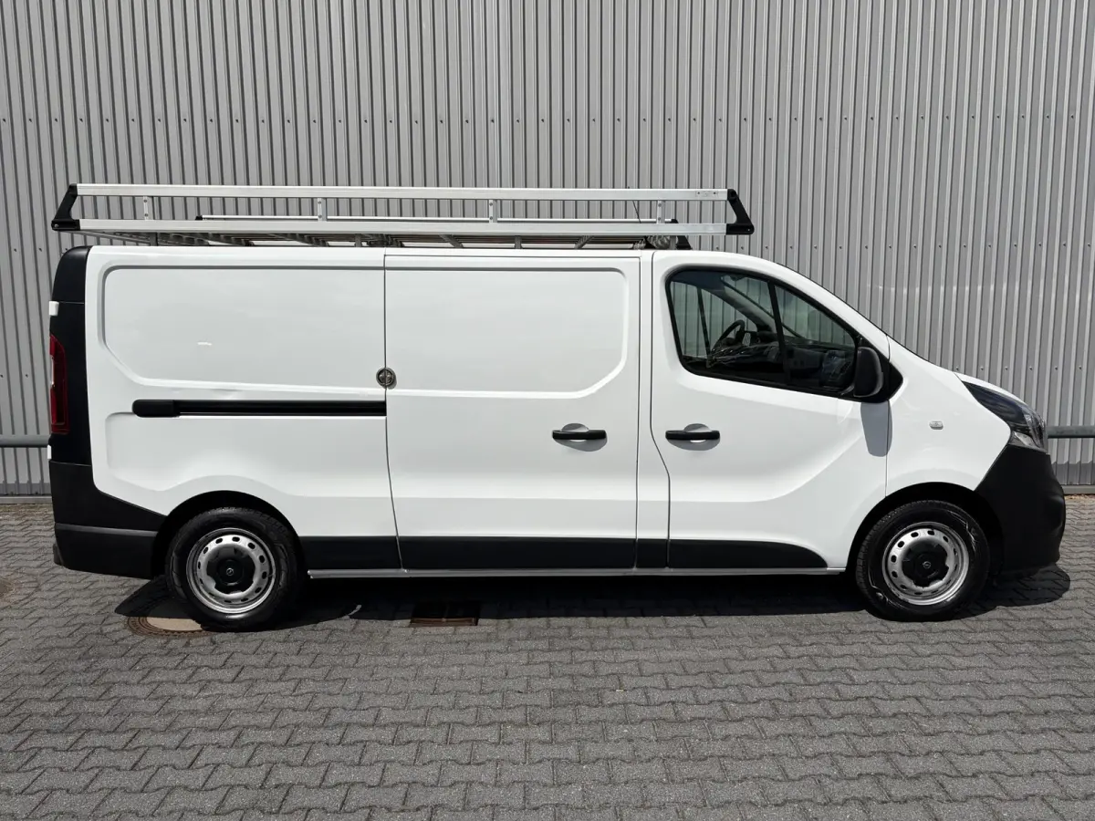 1.6 CDTI L2H1*NAVI*CRUISE*HAAK*A/C*OMVORMER*TEL*3P