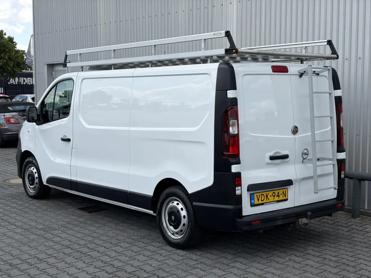 1.6 CDTI L2H1*NAVI*CRUISE*HAAK*A/C*OMVORMER*TEL*3P