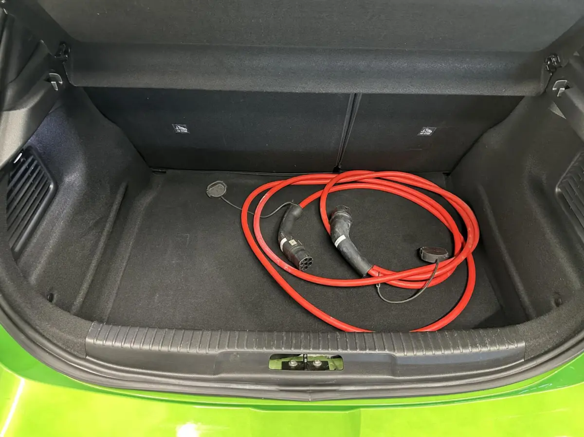 50-kWh 11kW bl. Level 2 3 FASE 103% SOH