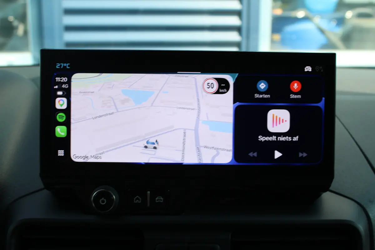 50 kWh | 8 JAAR GARANTIE | VOORSTOELEN VERWARMD | CAMERA | DIGITALE BINNEN SPIEGEL | BETIMMERING | NAVI | DRAADLOOS CARPLAY |