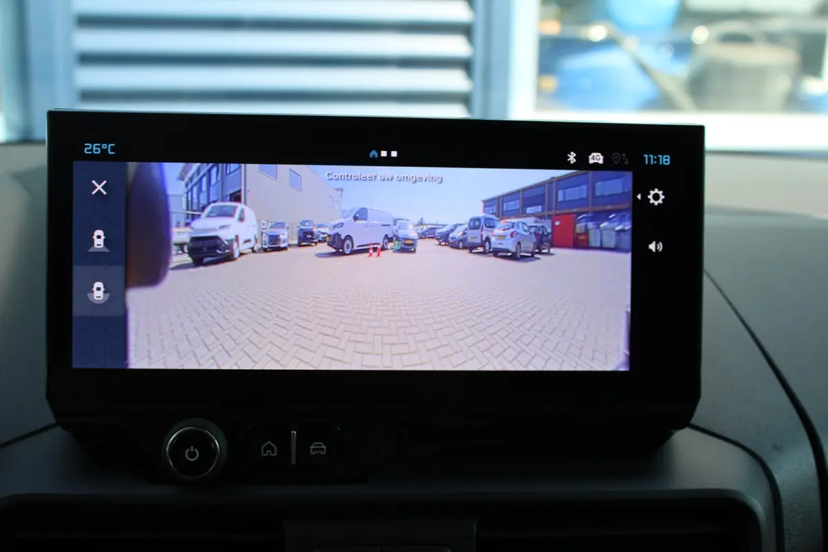 50 kWh | 8 JAAR GARANTIE | VOORSTOELEN VERWARMD | CAMERA | DIGITALE BINNEN SPIEGEL | BETIMMERING | NAVI | DRAADLOOS CARPLAY |