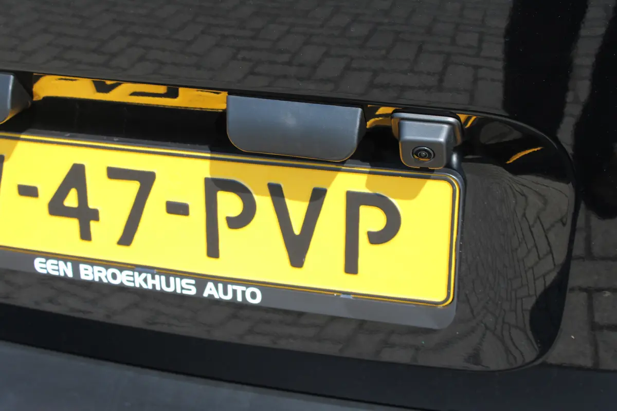 50 kWh | 8 JAAR GARANTIE | VOORSTOELEN VERWARMD | CAMERA | DIGITALE BINNEN SPIEGEL | BETIMMERING | NAVI | DRAADLOOS CARPLAY |