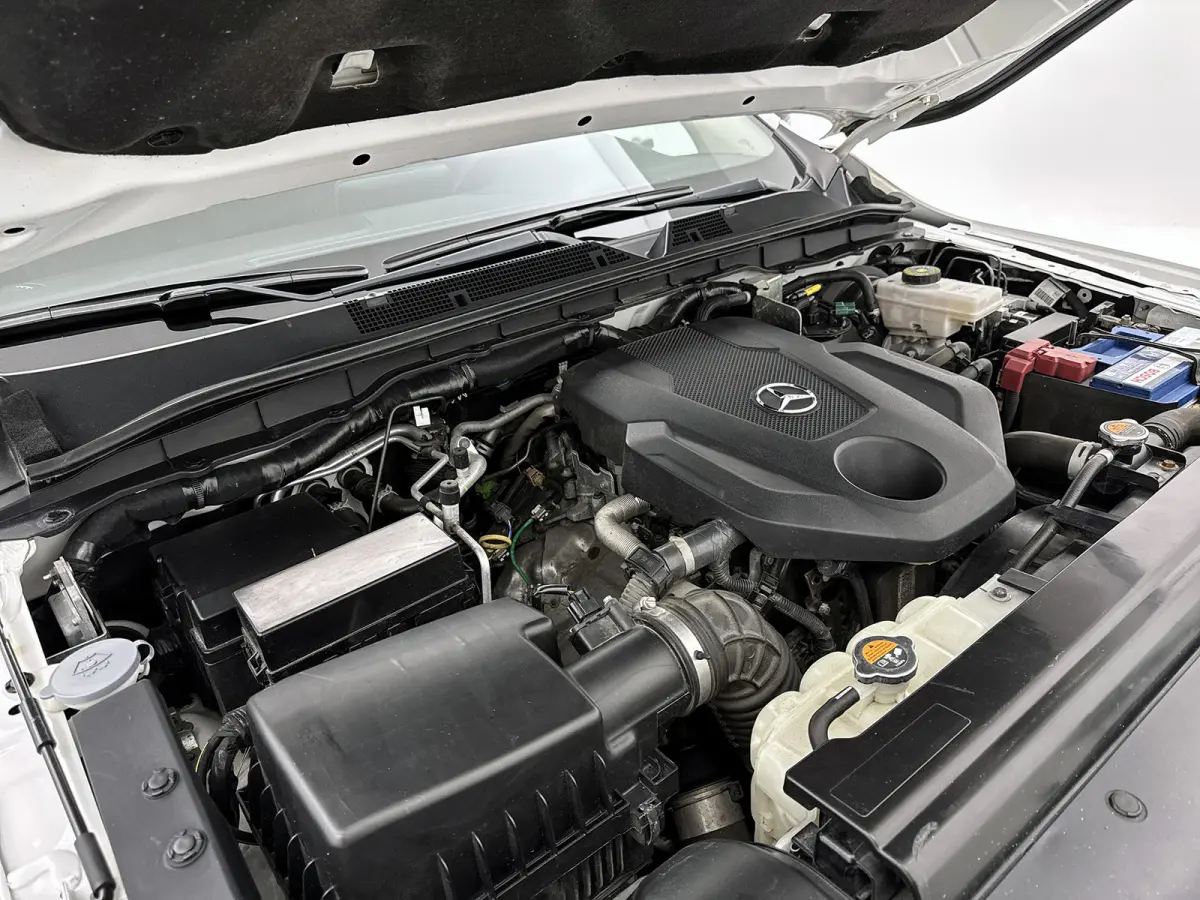 220 d 4-MATIC Pure Roll-cover 3.5t trekhaak Camera Stoelverwarming