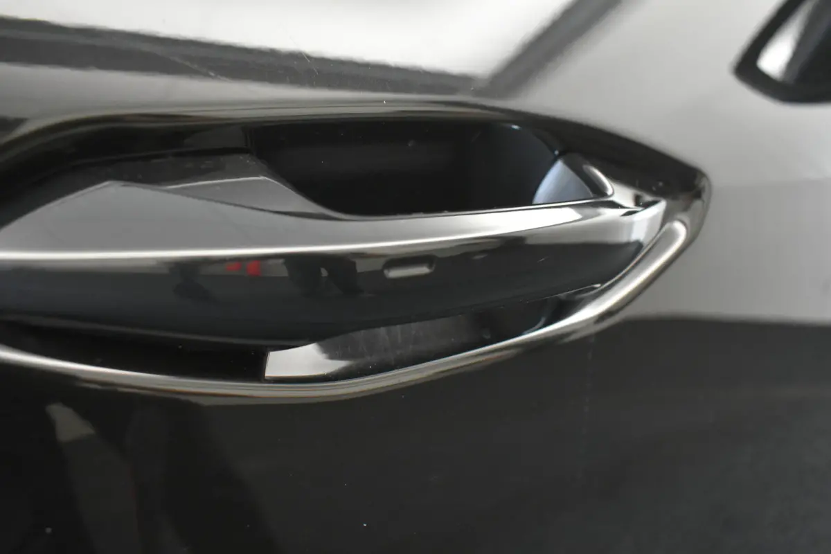 55 kWh Advanced Black edition El a-Klep 20" Virtual