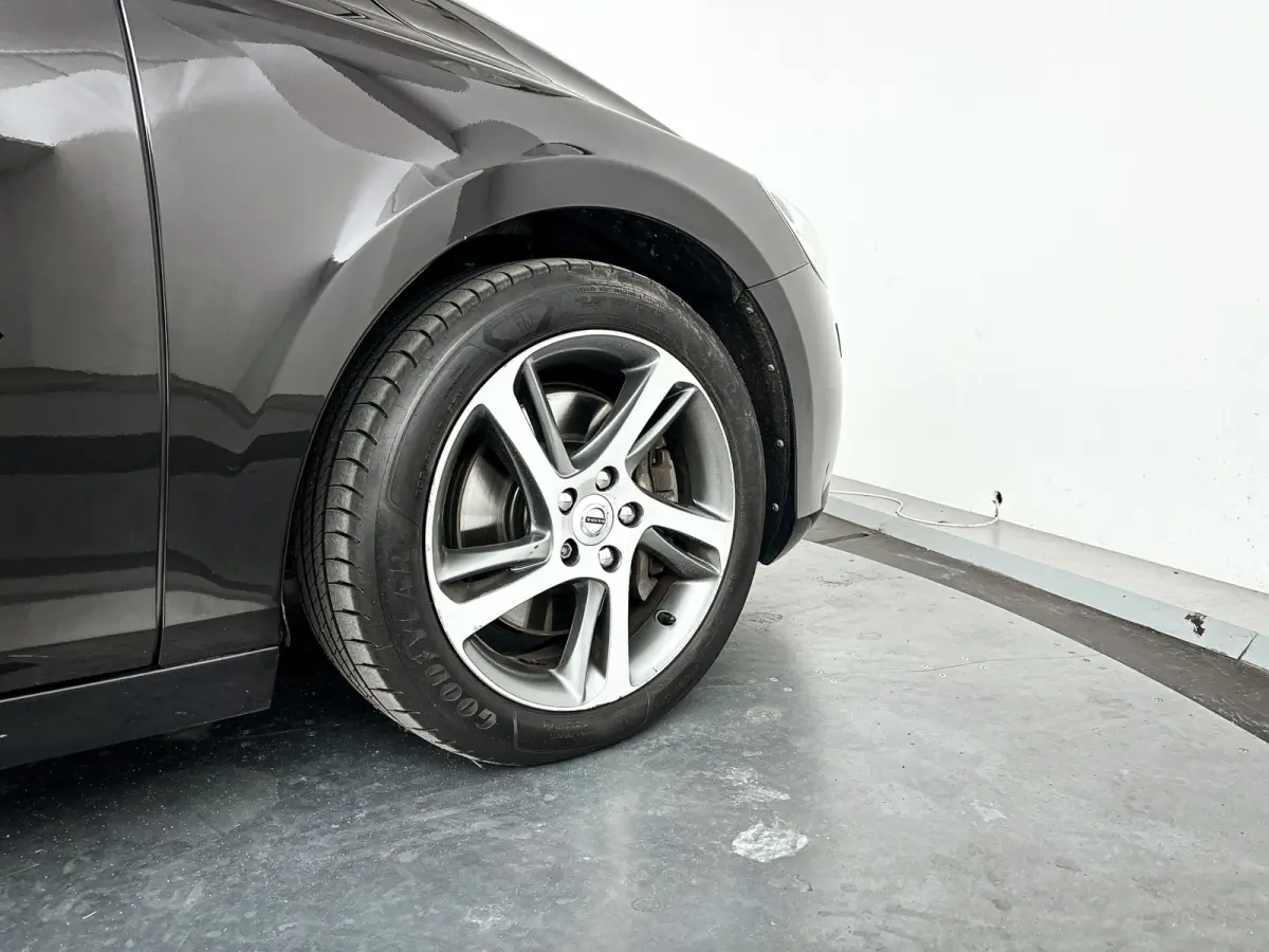 2.0 T5 Nordic+ | Panoramadak | Parkeercamera | Stoelverwarming | Standkachel