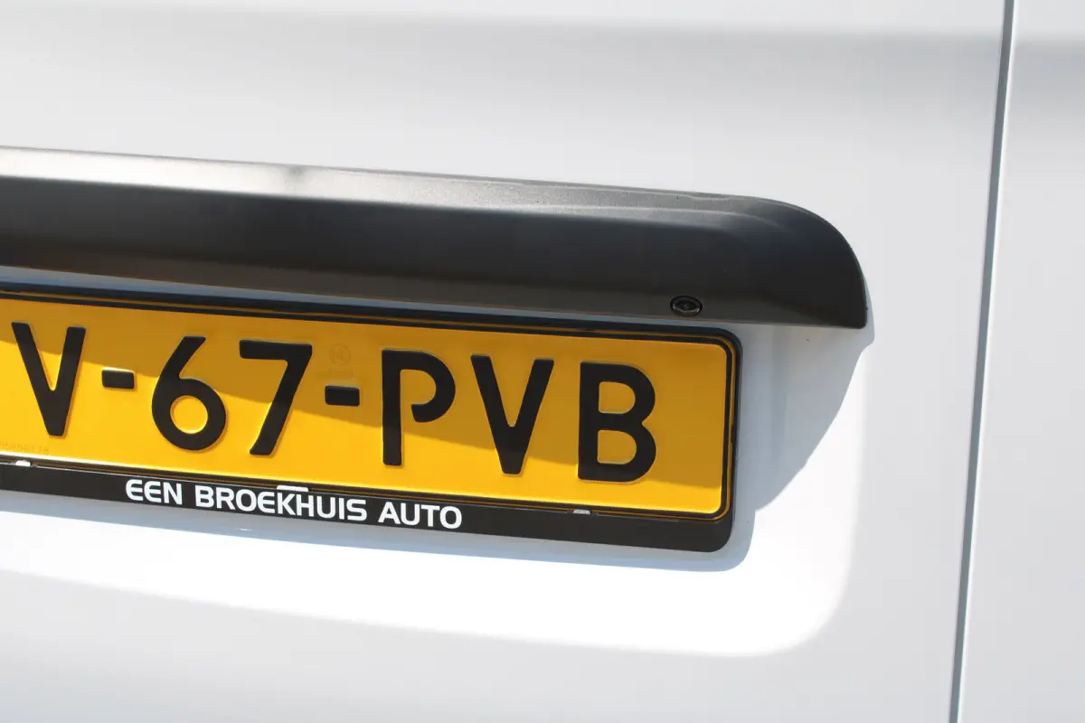 75 kWh | €14.360 korting! | CAMERA | NAVI | BETIMMERING | DRAADLOOS CARPLAY |