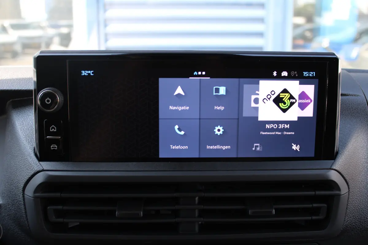 75 kWh | €14.360 korting! | CAMERA | NAVI | BETIMMERING | DRAADLOOS CARPLAY |