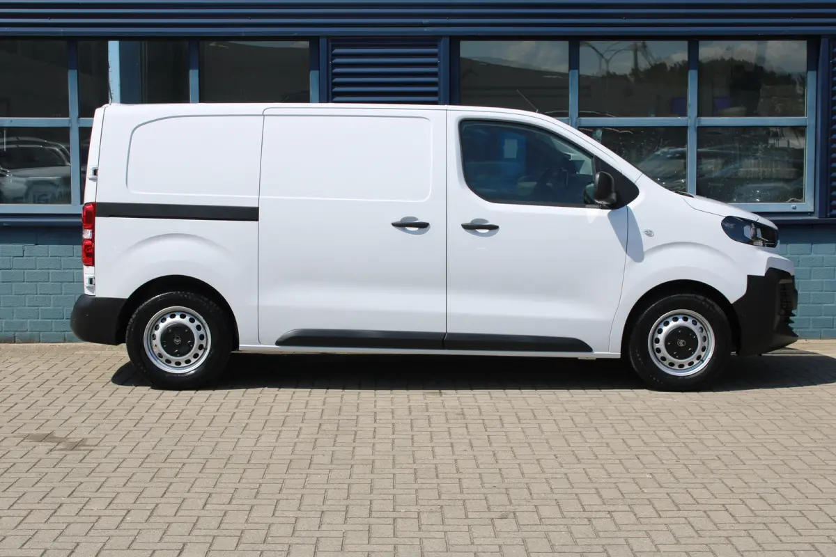 75 kWh | €14.360 korting! | CAMERA | NAVI | BETIMMERING | DRAADLOOS CARPLAY |