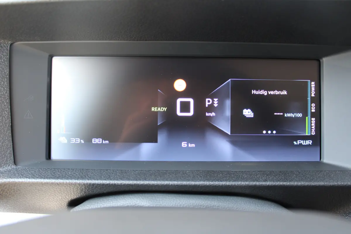 75 kWh | €14.360 korting! | CAMERA | NAVI | BETIMMERING | DRAADLOOS CARPLAY |