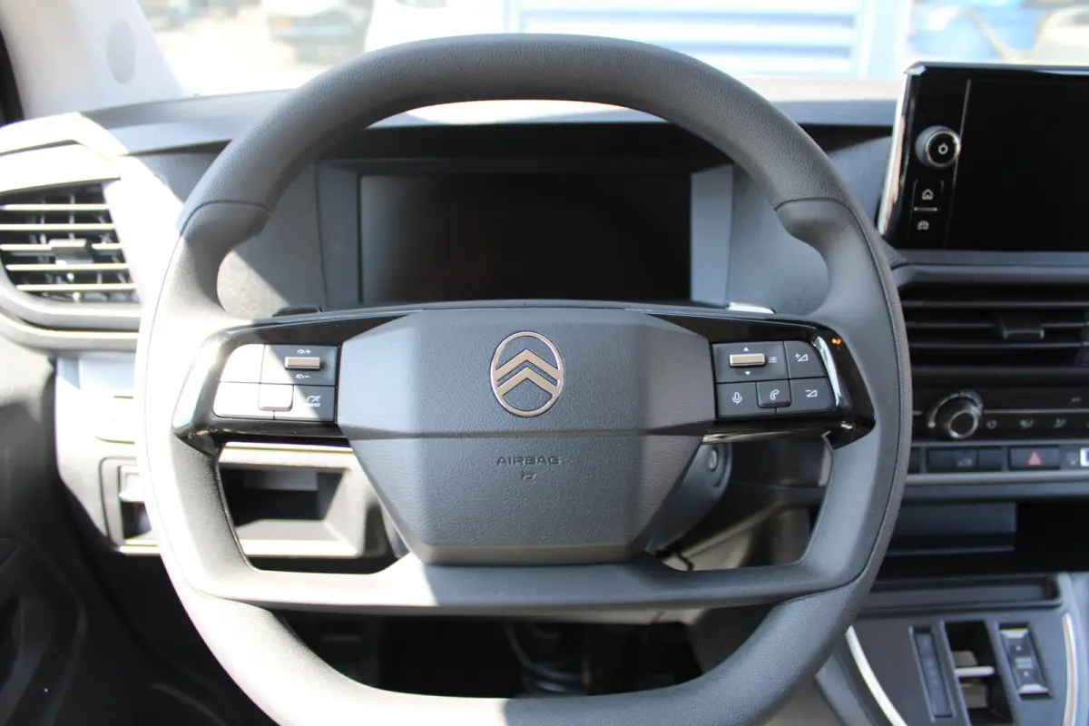 75 kWh | €14.360 korting! | CAMERA | NAVI | BETIMMERING | DRAADLOOS CARPLAY |