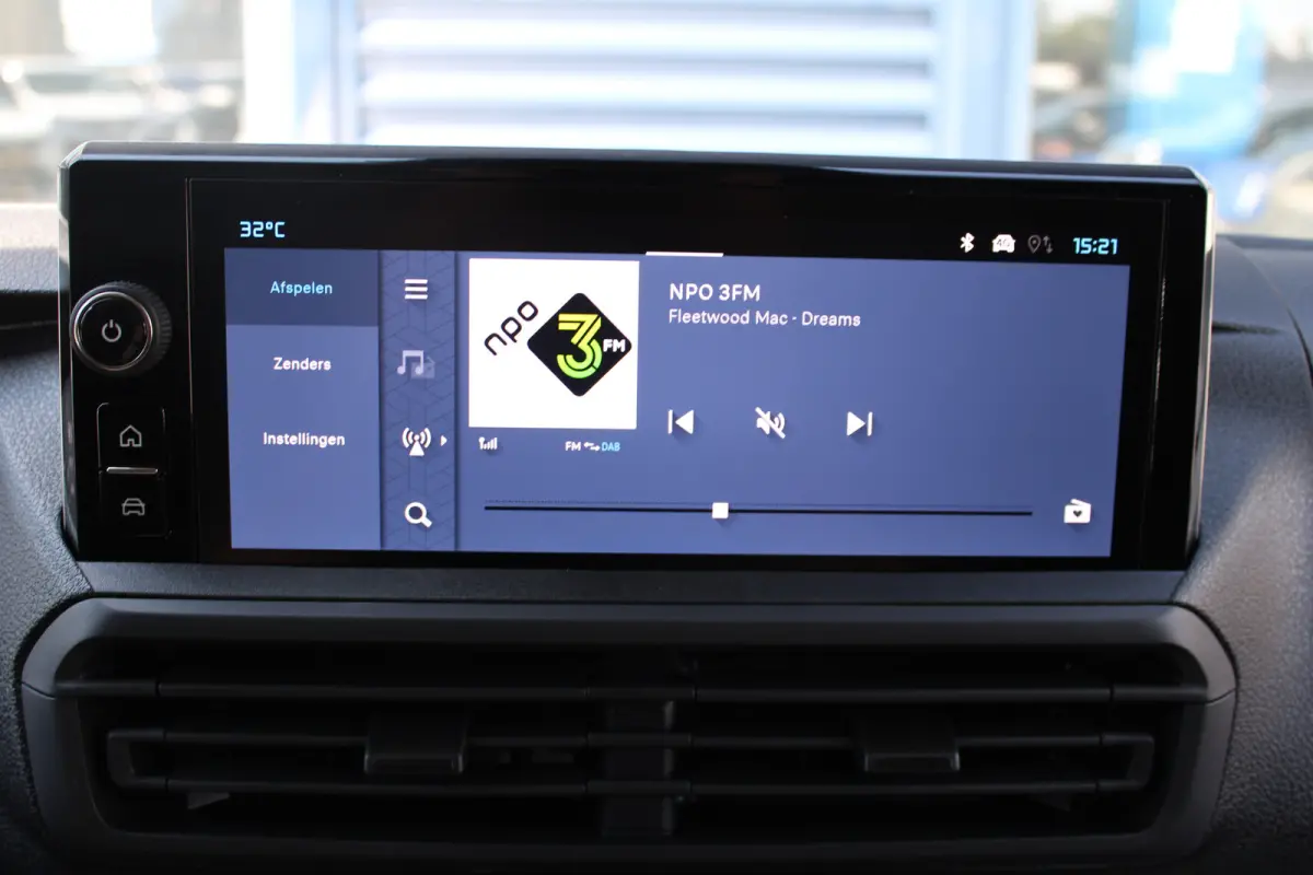 75 kWh | €14.360 korting! | CAMERA | NAVI | BETIMMERING | DRAADLOOS CARPLAY |