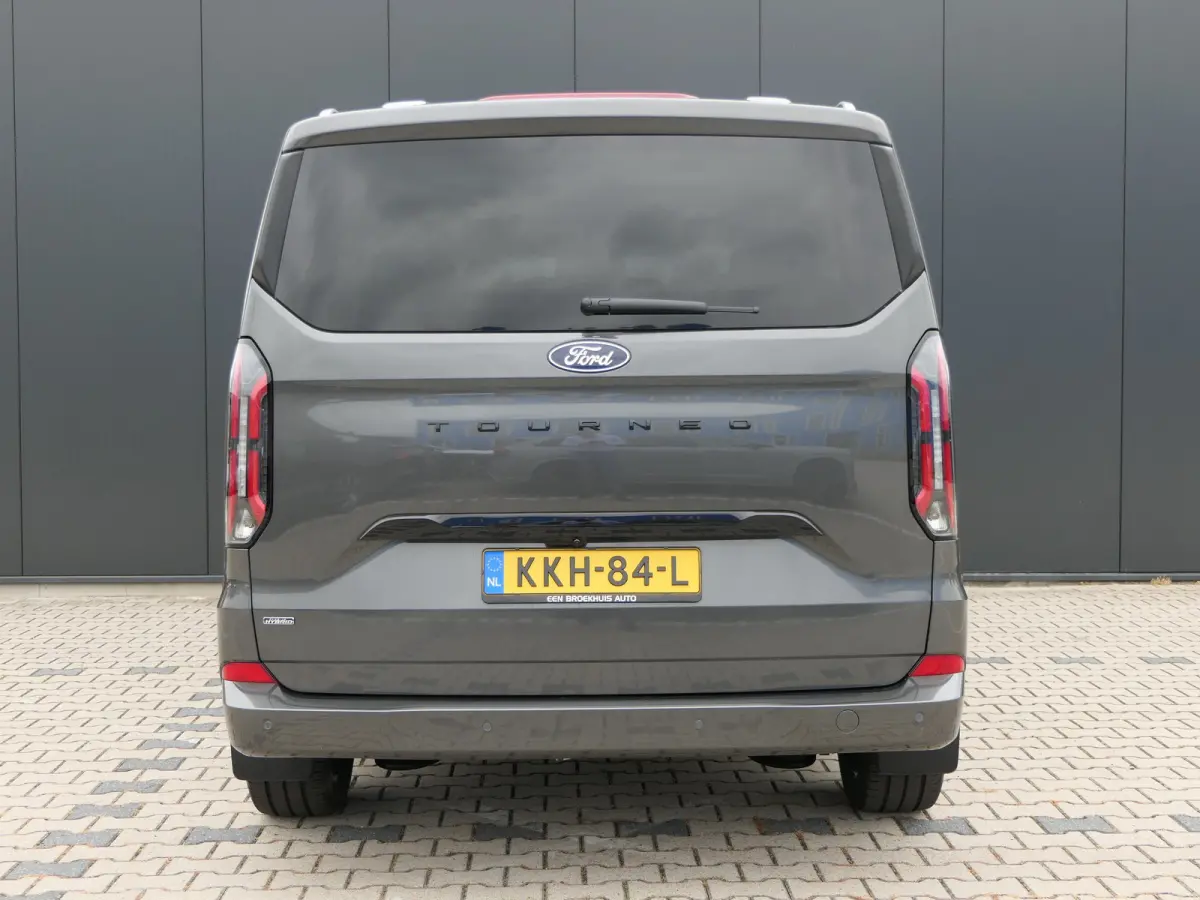 Tourneo 340 2.5 PHEV L2H1 Titanium X Luxury | Panoramadak | Leder | 360 Camera | Trekhaak | Stoelverwarming | Keyless | 8-Persoons | Adaptive LED