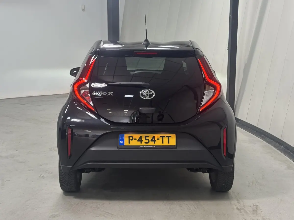 FIRST*ACC*CAMERA*ECC*CARPLAY*5-DEURS*NAP*LM-VELGEN