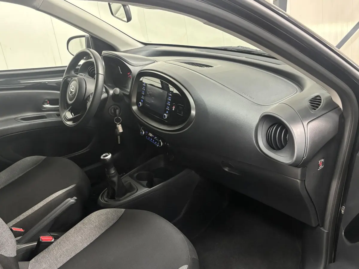 FIRST*ACC*CAMERA*ECC*CARPLAY*5-DEURS*NAP*LM-VELGEN