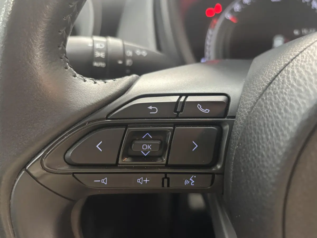 FIRST*ACC*CAMERA*ECC*CARPLAY*5-DEURS*NAP*LM-VELGEN