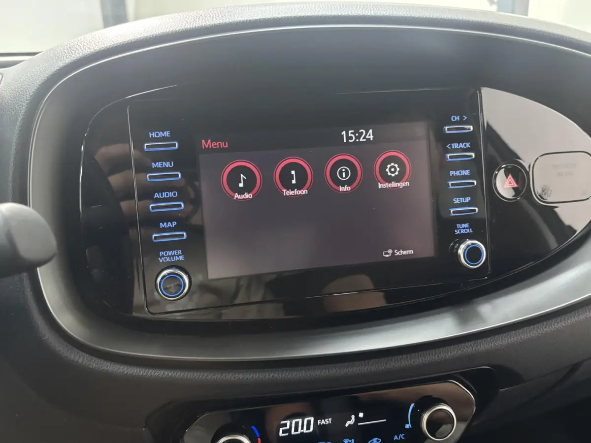FIRST*ACC*CAMERA*ECC*CARPLAY*5-DEURS*NAP*LM-VELGEN