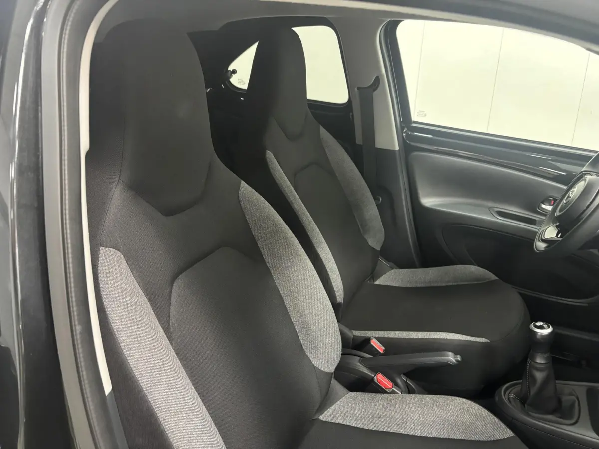 FIRST*ACC*CAMERA*ECC*CARPLAY*5-DEURS*NAP*LM-VELGEN