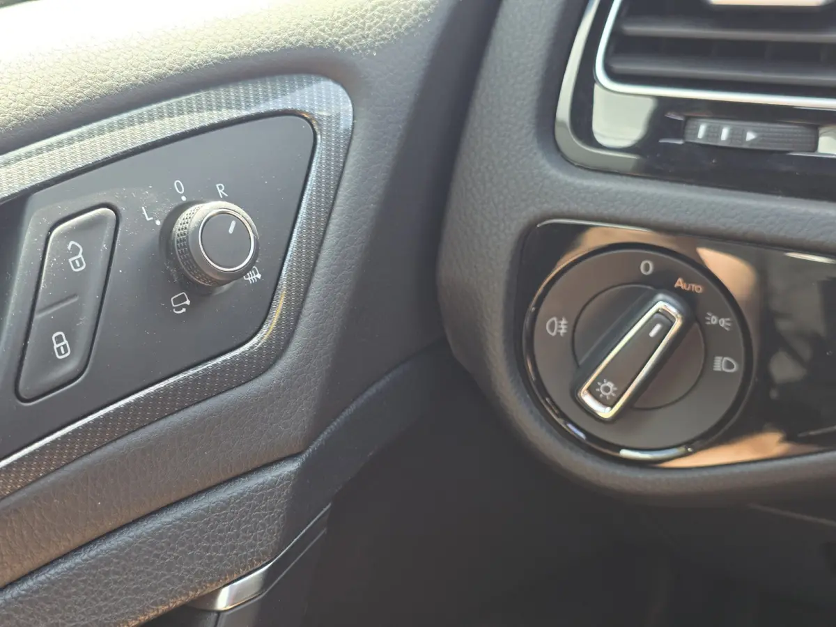 1.5 TSI Highline Business R-LINE / PANO / VIRTUAL / ACC / DCC